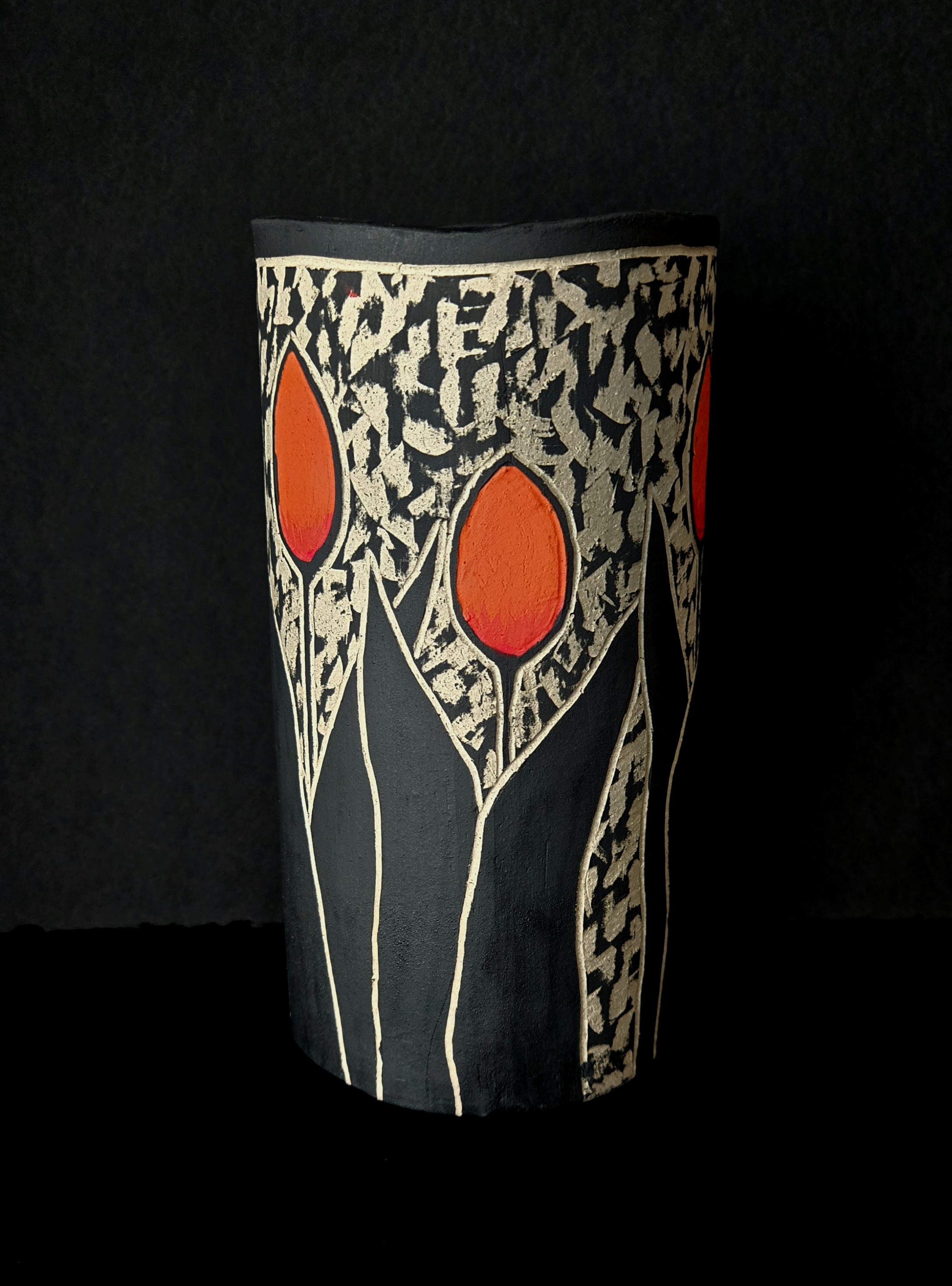 Image of Orange Tulip Vase by Thomas Skupniewitz