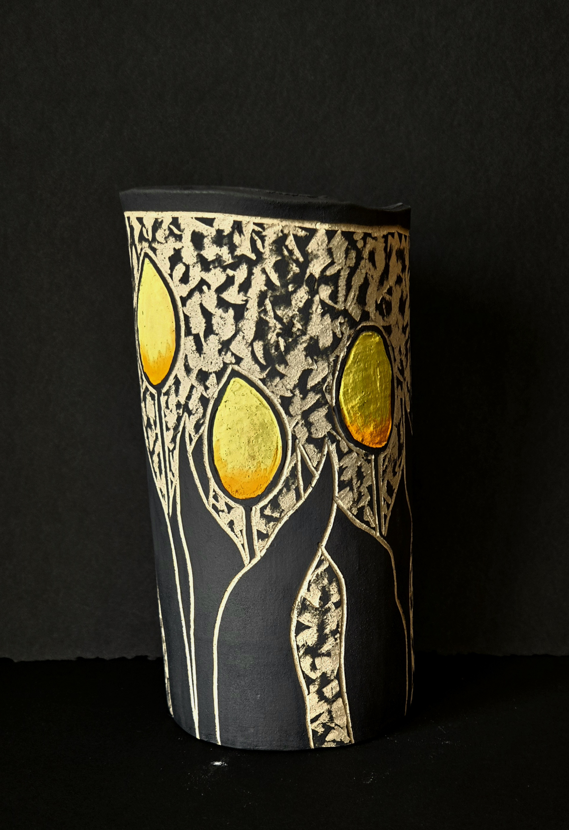 Image of Yellow Tulip Vase by Thomas Skupniewitz