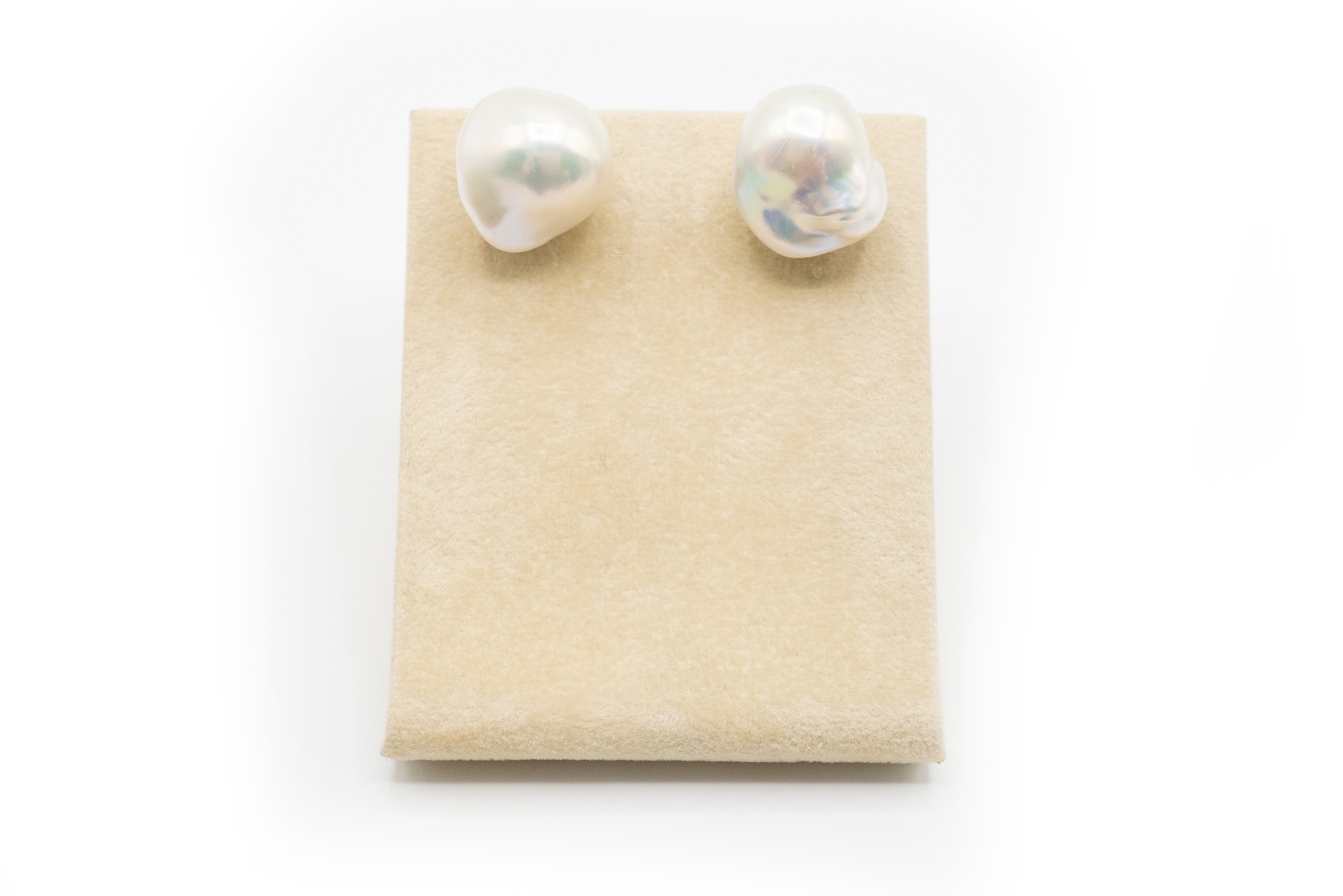 MAB 21-0099 Jumbo Freshwater Pearl Stud Earrings
