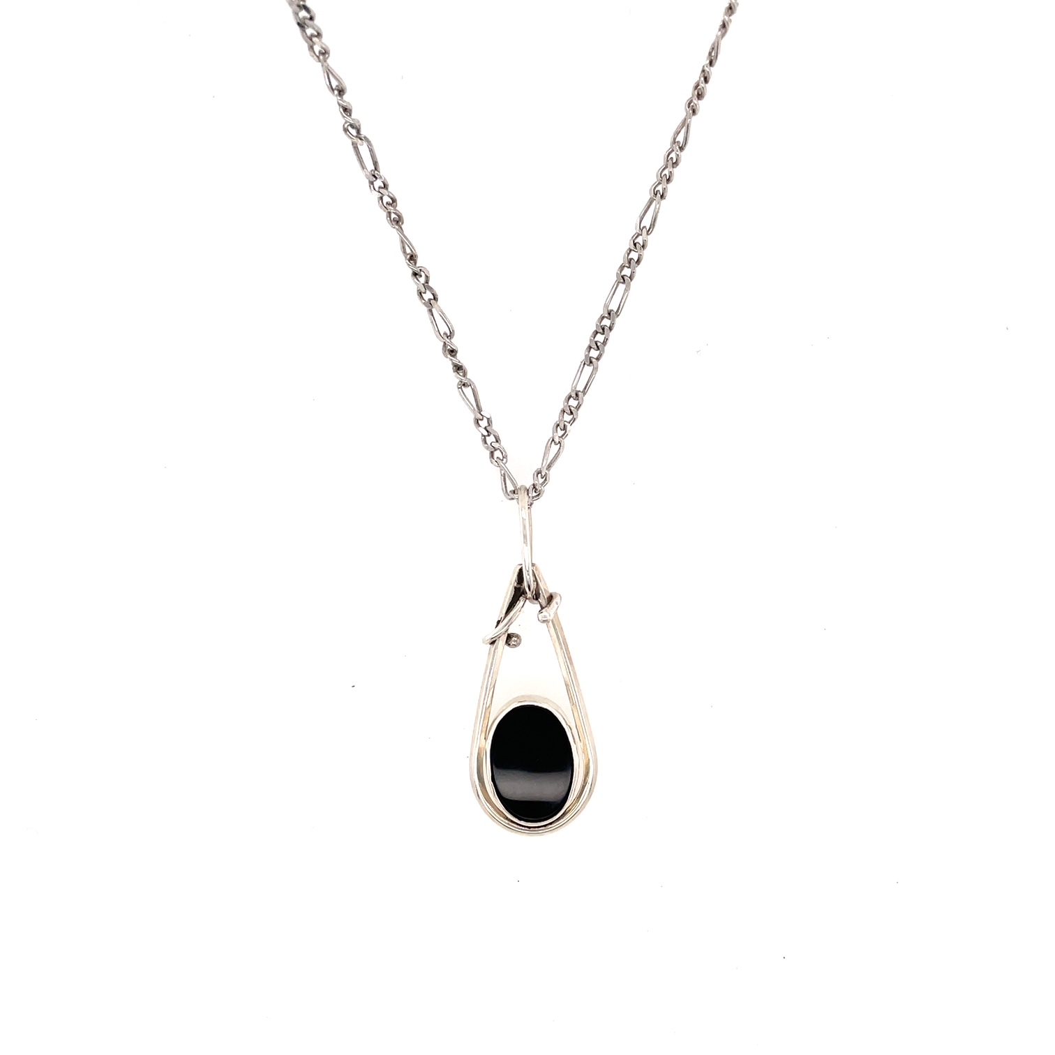 Sterling sand Black Onyx Pendant in Sterling Silver, 18