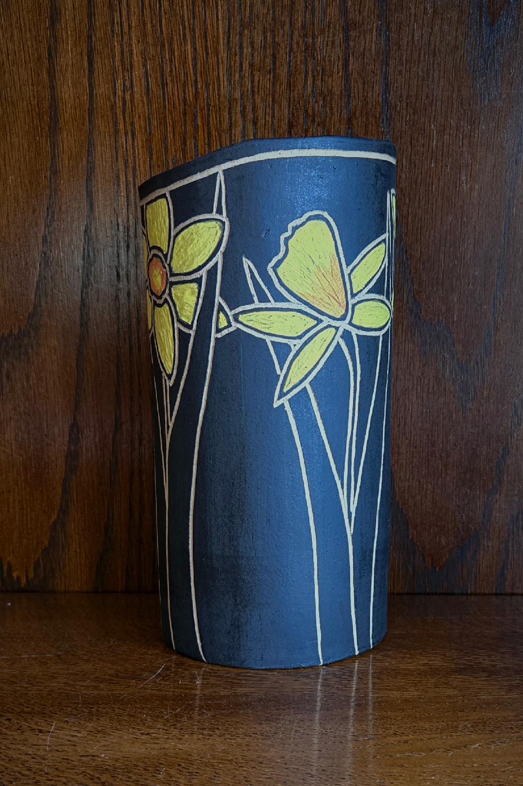 Image of Daffodil Vase by Thomas Skupniewitz