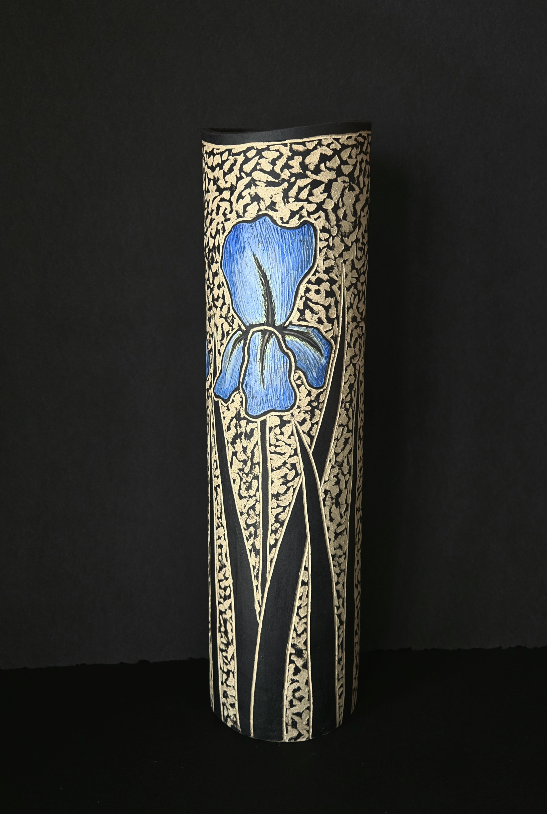 Image of Iris Vase by Thomas Skupniewitz