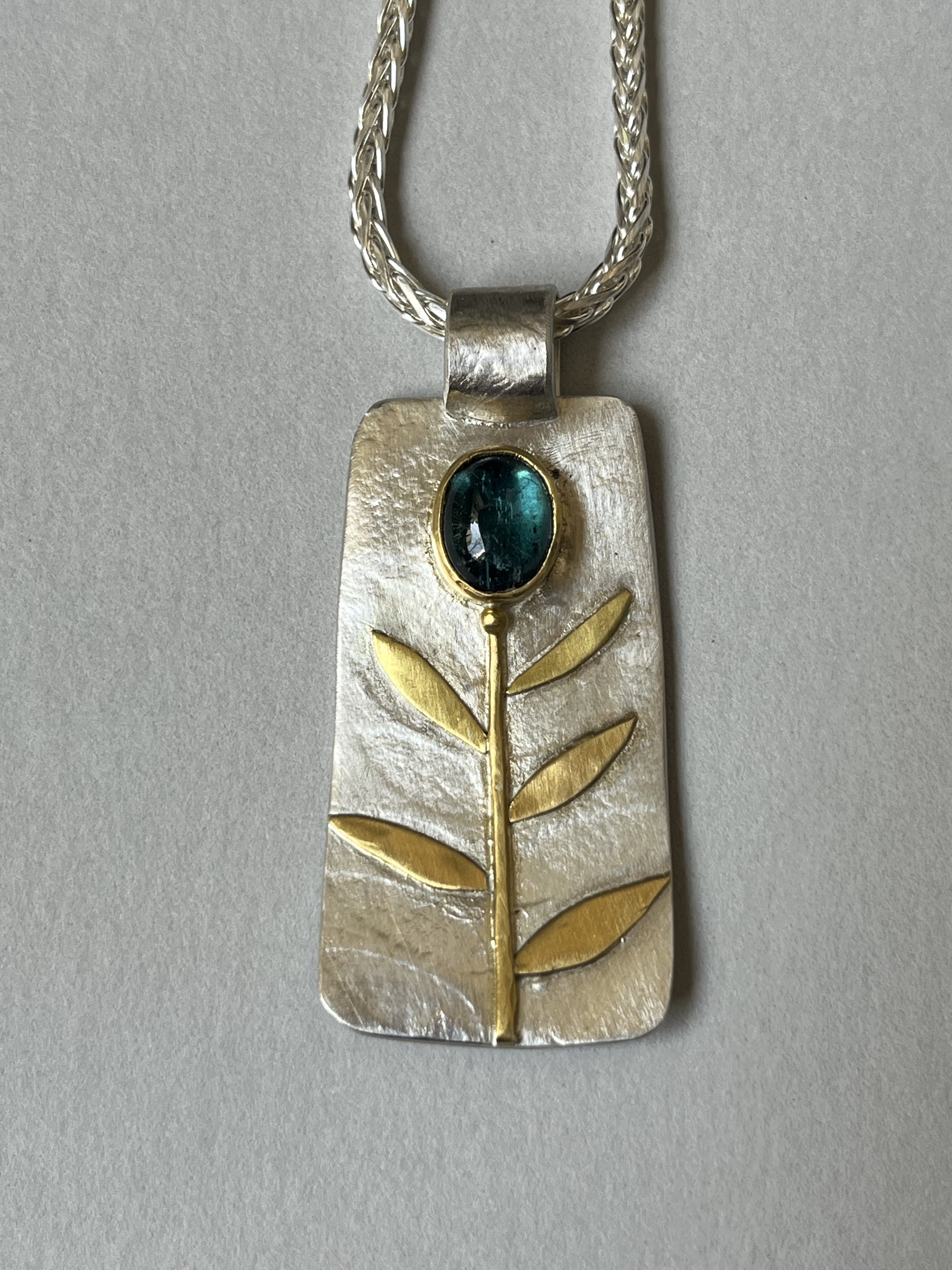 Image of Flower Necklace with 18
