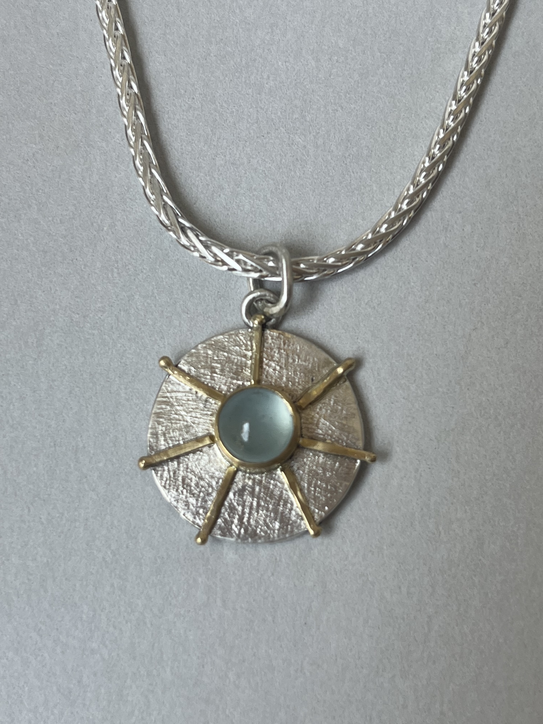 Image of Aquamarine Wheel Necklace with 18