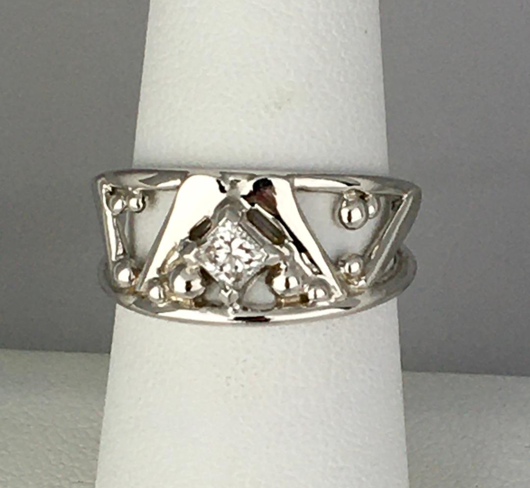 Gold Diamond Ring in 14k White Gold, 0.24k VS G-H Diamond, size 7