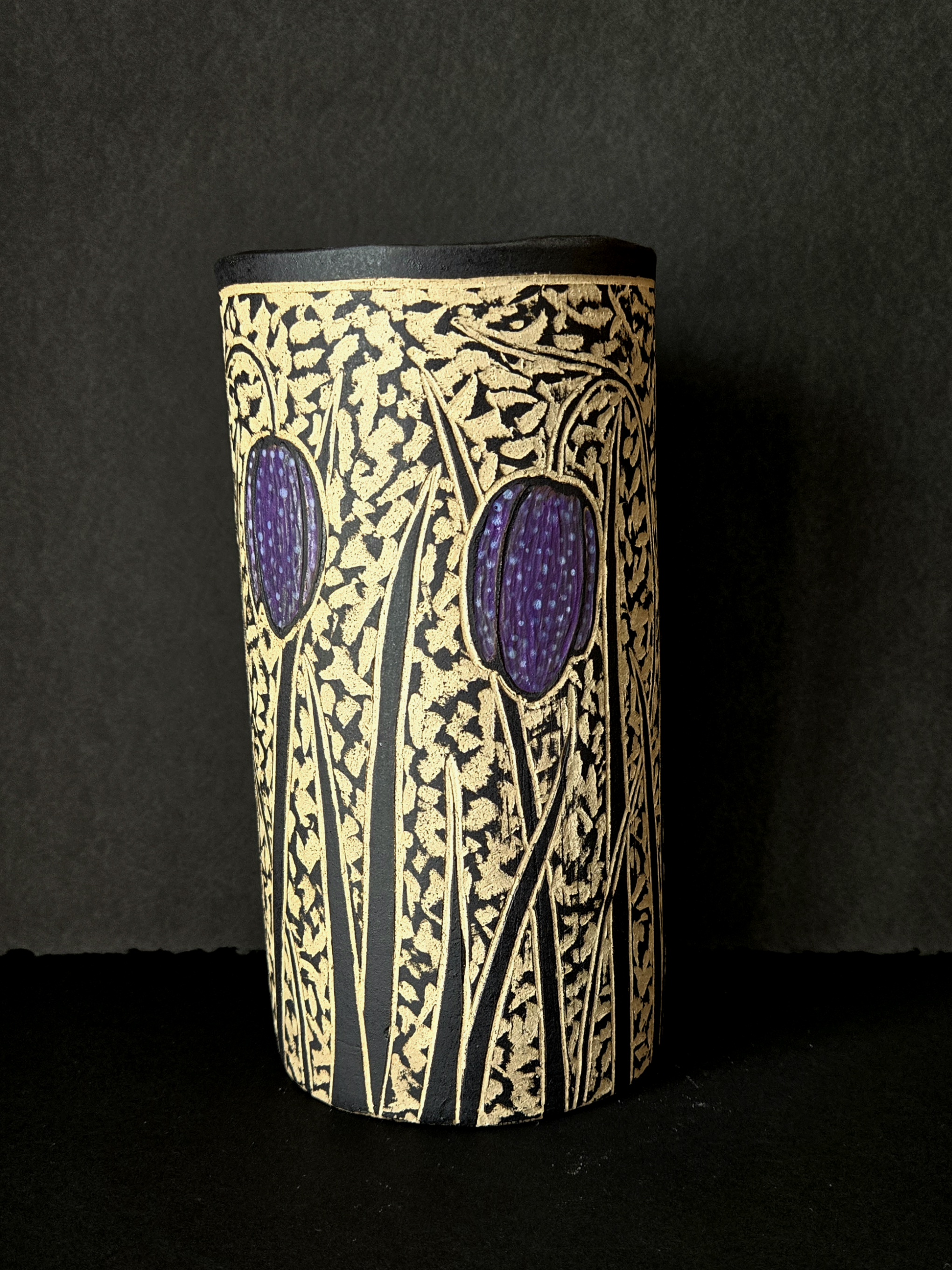 Image of Fritillaria on White Vase by Thomas Skupniewitz