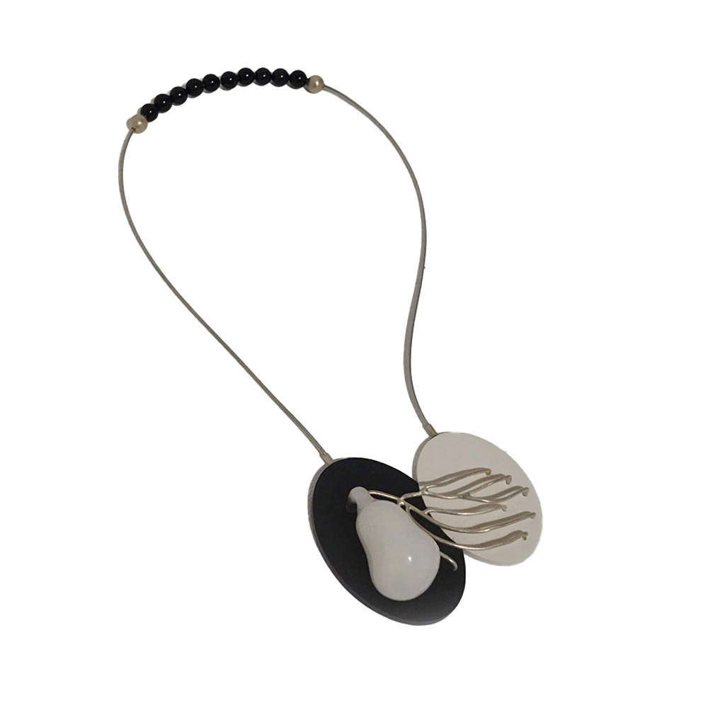 Inter-Act necklace by Katja Prins