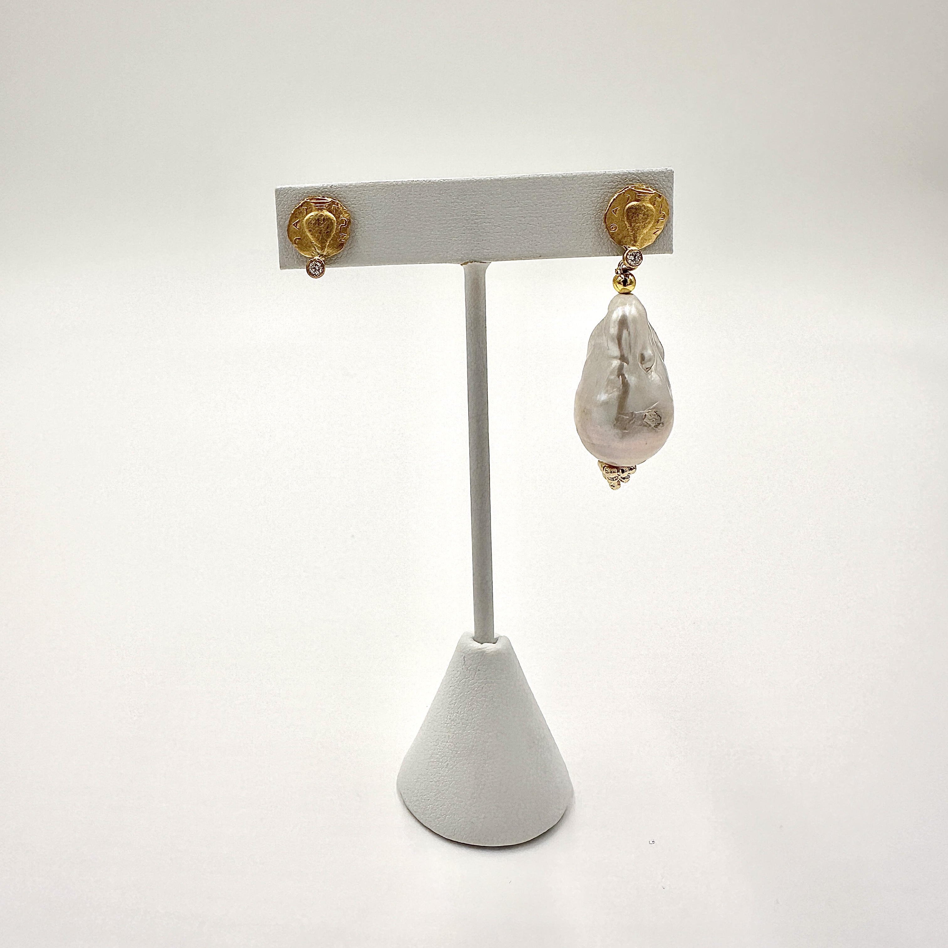 Image 2 for 24 Karat Gold and Diamond Earrings
