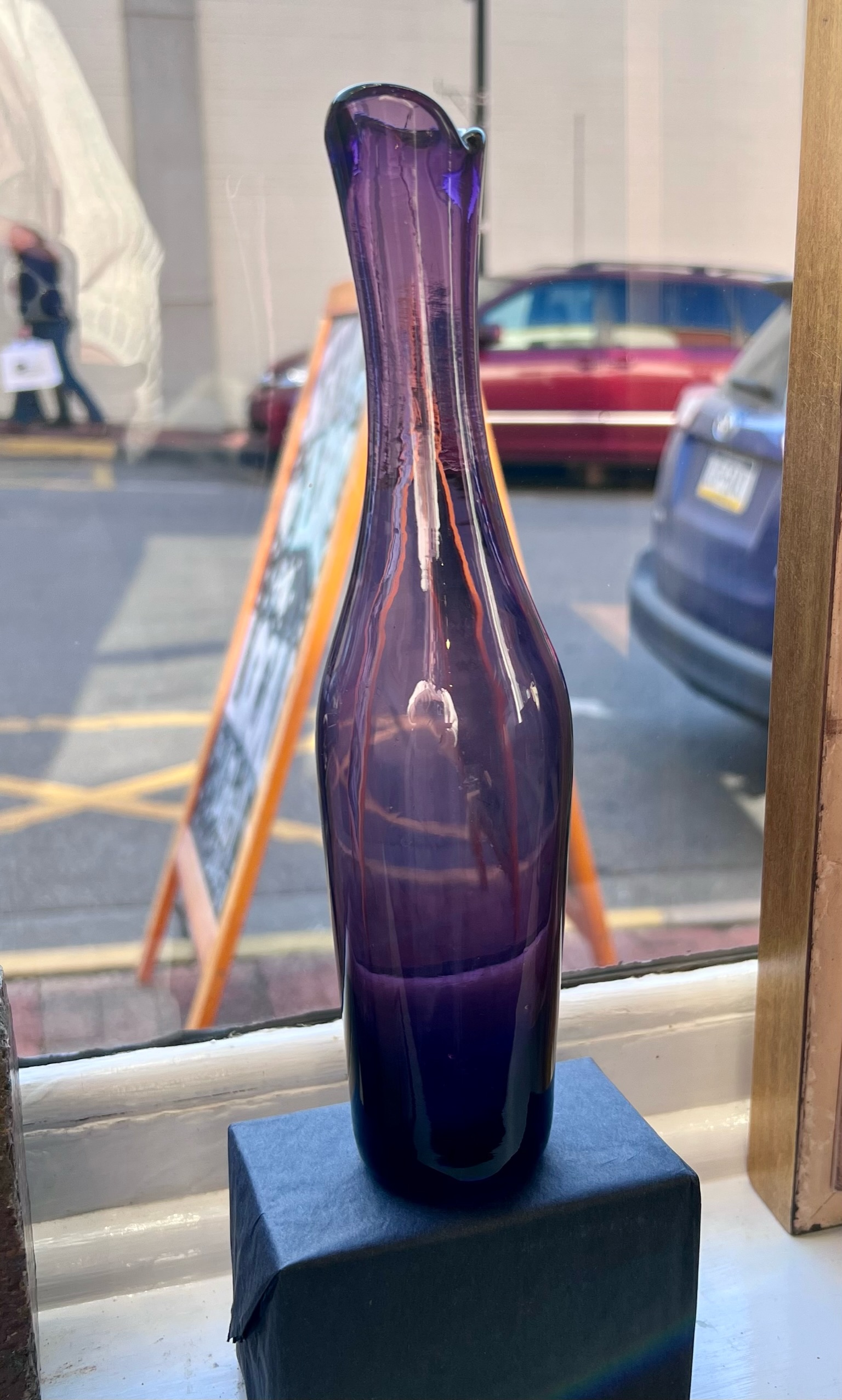 希少なヴィンテージ BLENKO ブレンコガラス　USA製　希少なアメジスト色 Amethyst Vase (64B) by Blenko - Cabell Gallery
