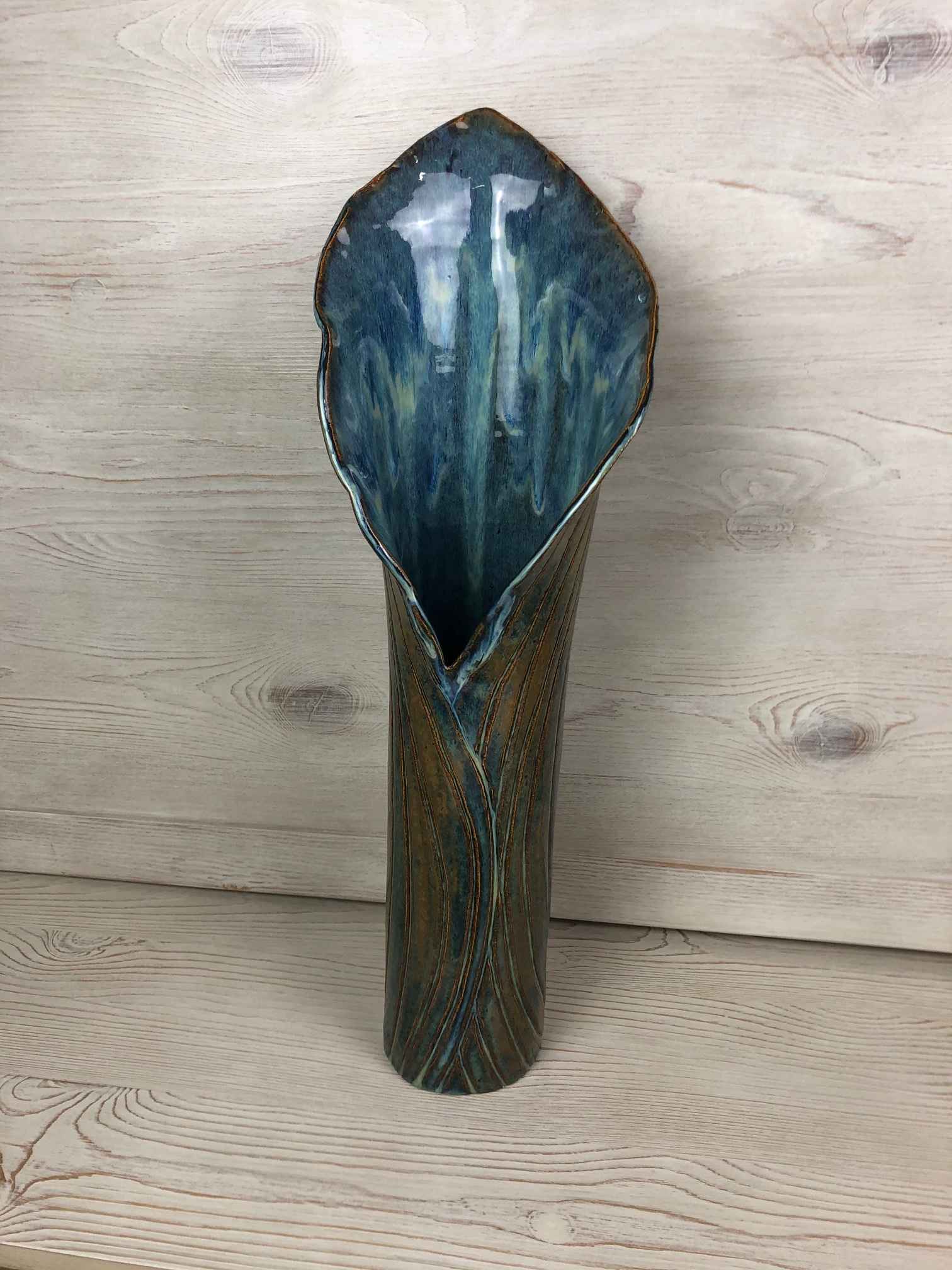 Blue/Green Leaf Vase